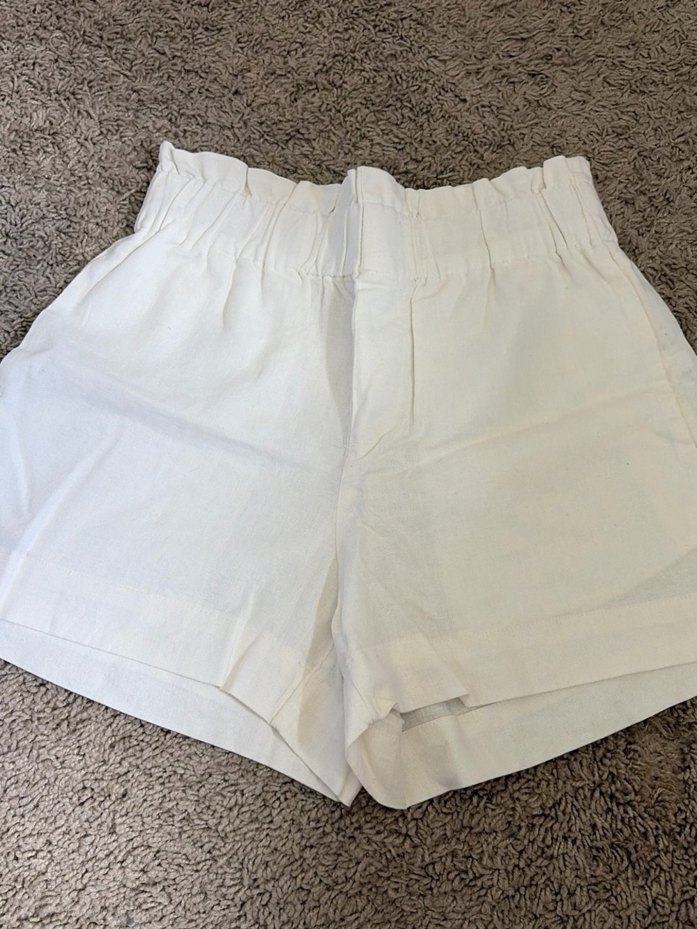 NWOT White High-Waist Pull-On Shorts